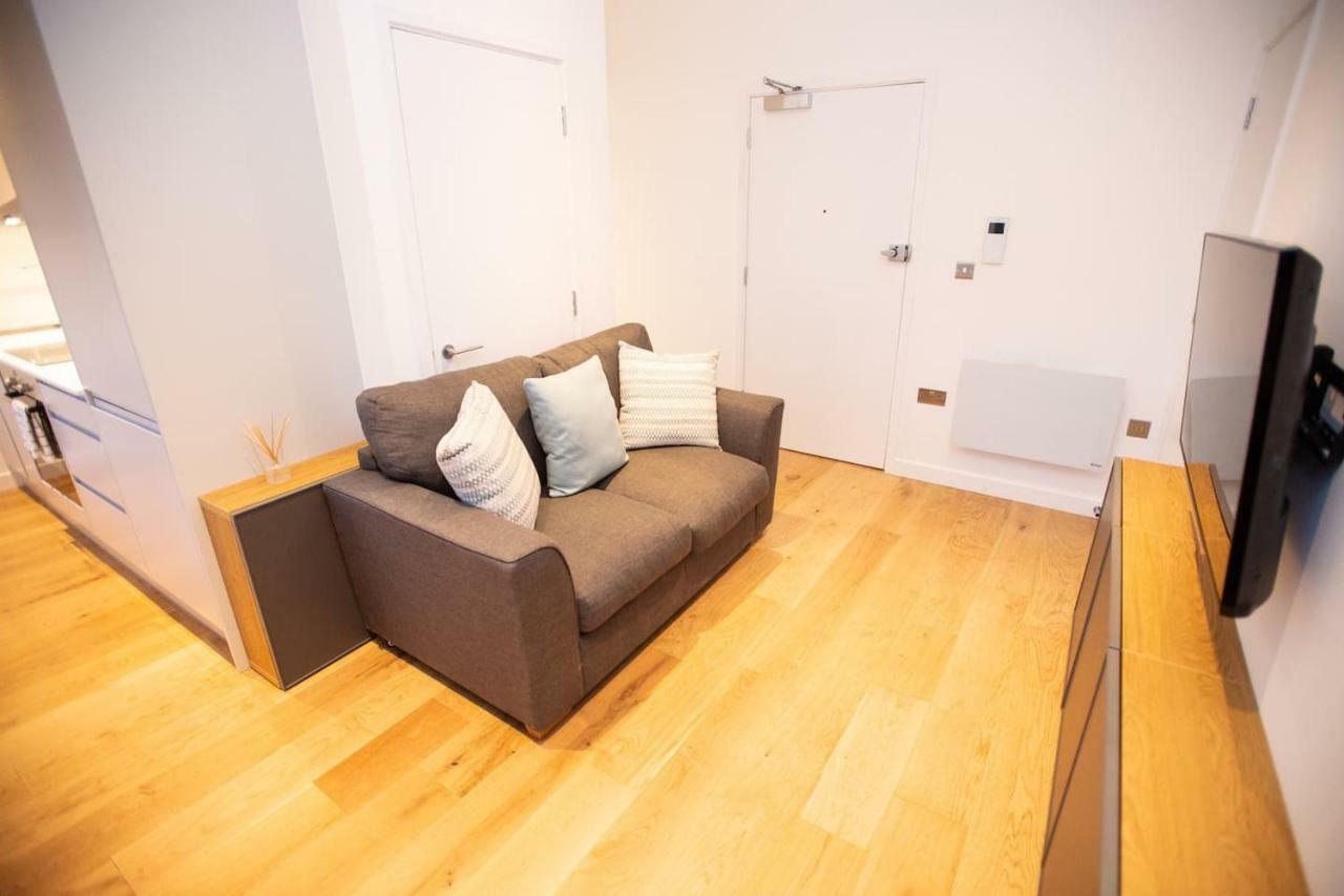 Stylish And Clean 1 Bed Apartment Maidenhead Town Center Dış mekan fotoğraf