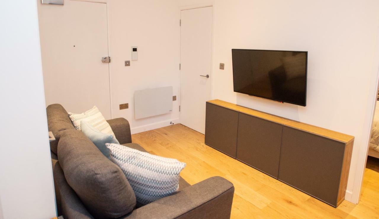 Stylish And Clean 1 Bed Apartment Maidenhead Town Center Dış mekan fotoğraf